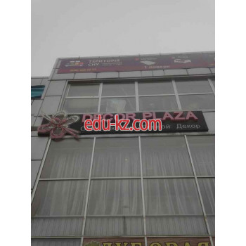 Decor Plaza
