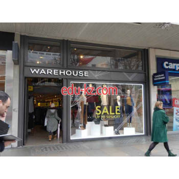 Магазин женской одежды Warehouse