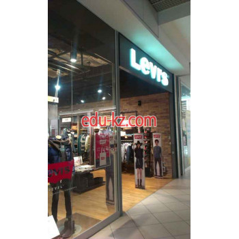 Levi's