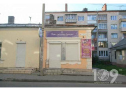 Vu0026v, магазин брендового одягу